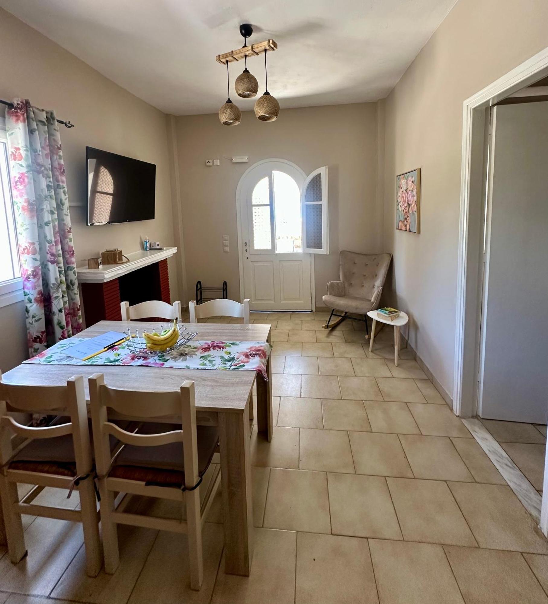 Appartement Eleana And Agios Georgios Pagon