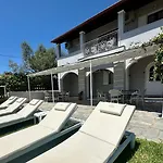 Eleana Apartments And Studios