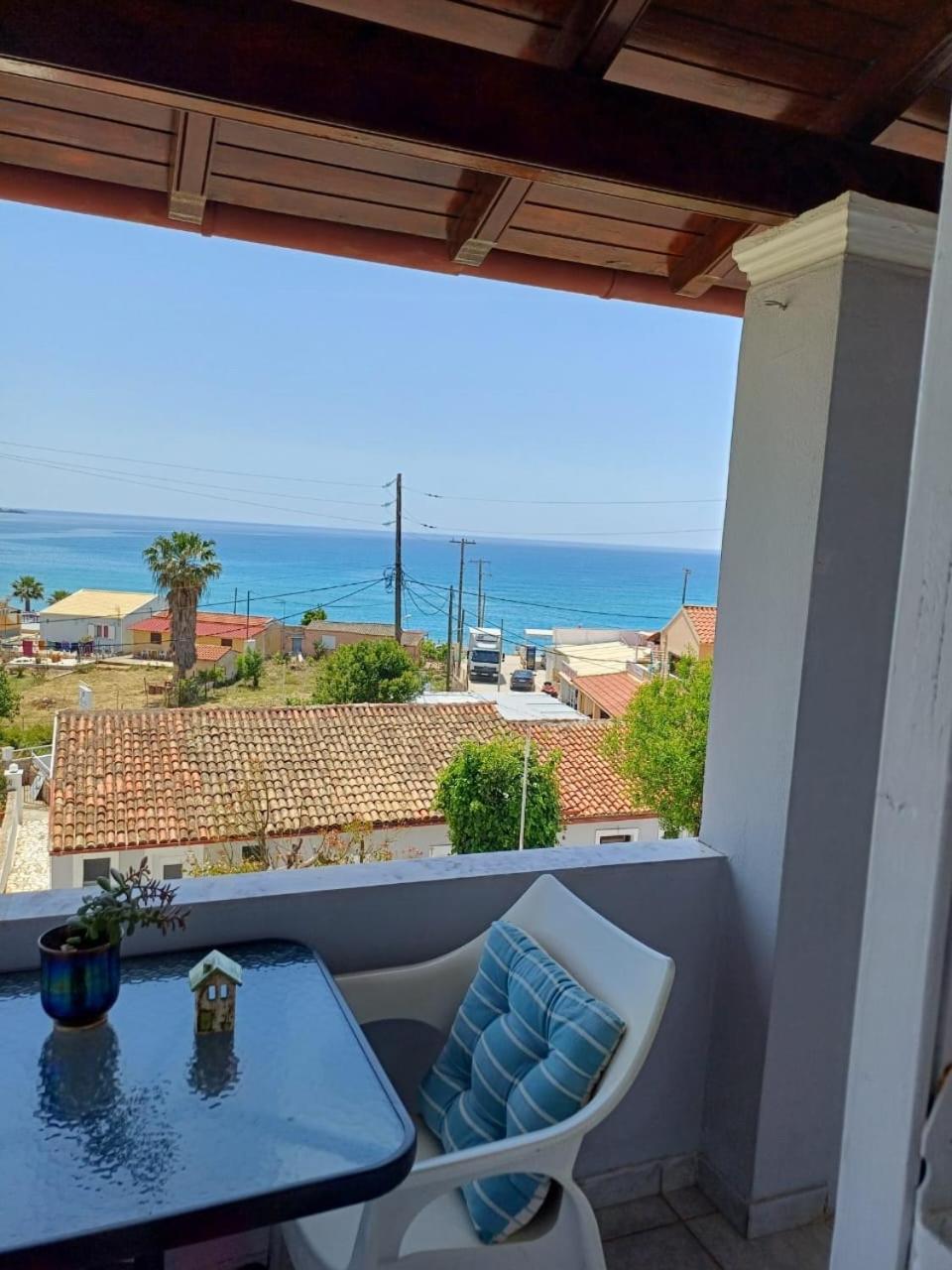Eleana And Appartement Agios Georgios Pagon