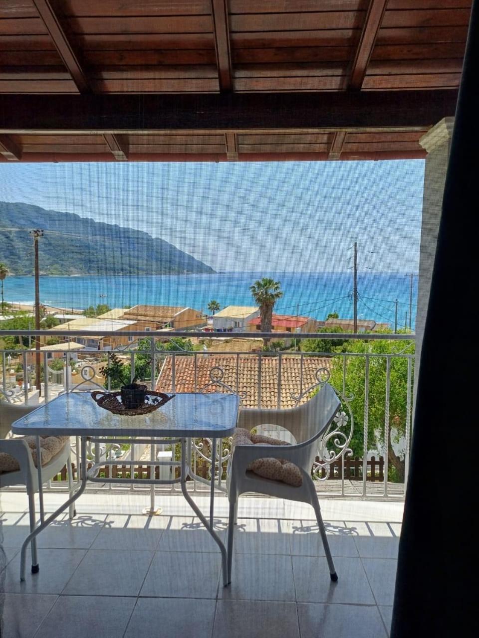 Appartement Eleana And Agios Georgios Pagon